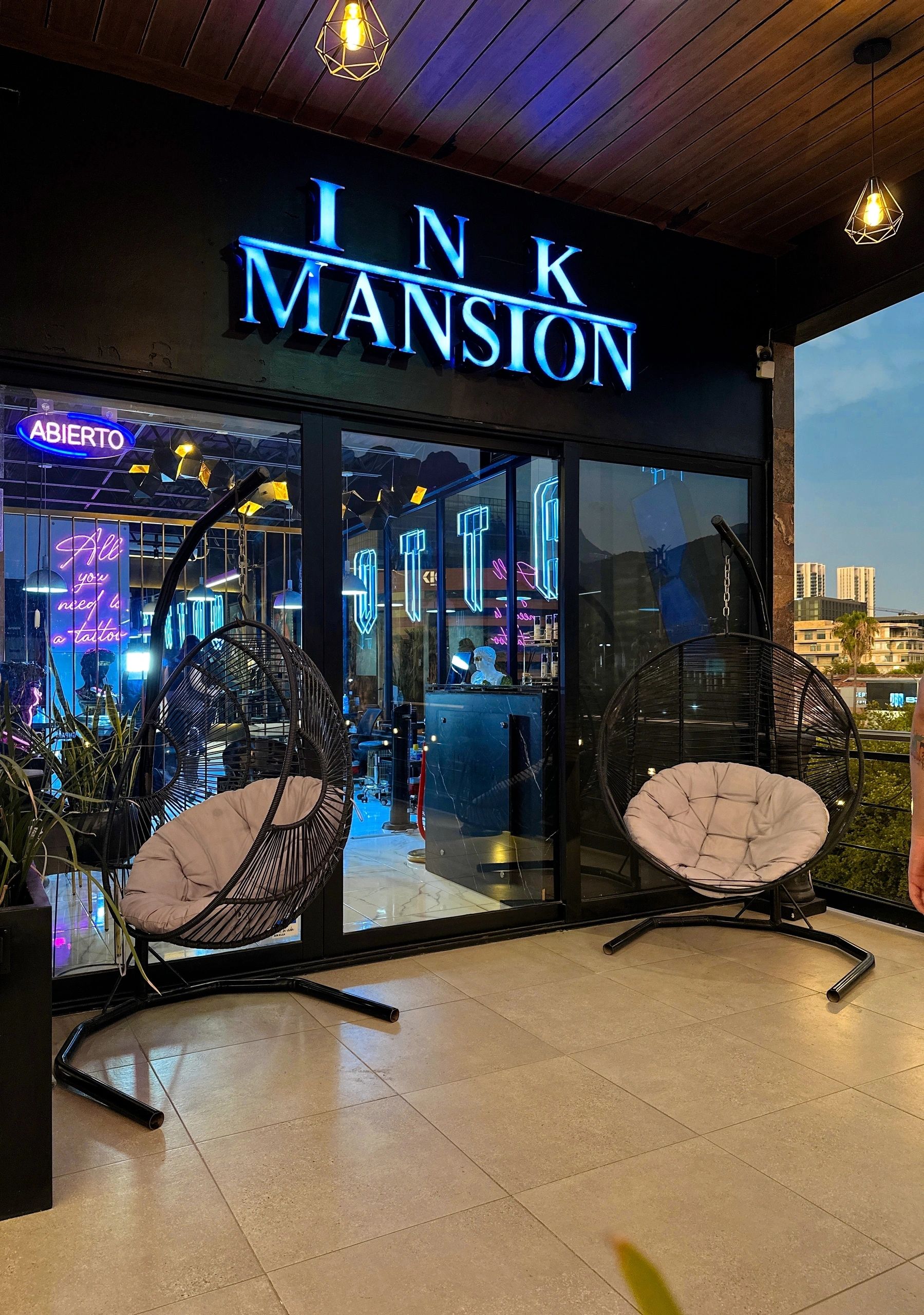 Ink Mansion - San Pedro