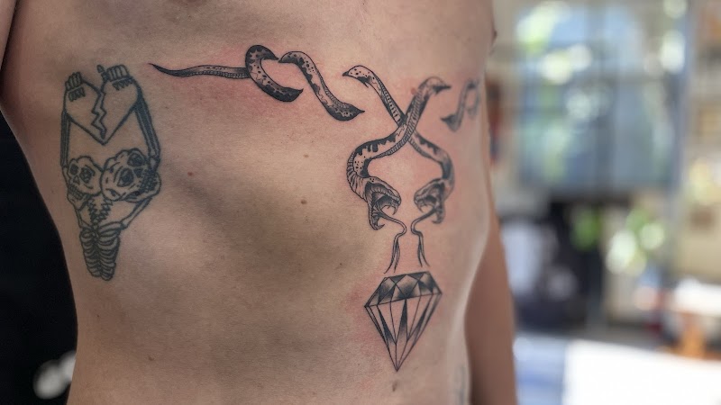 KAK LUCKY TATTOOS