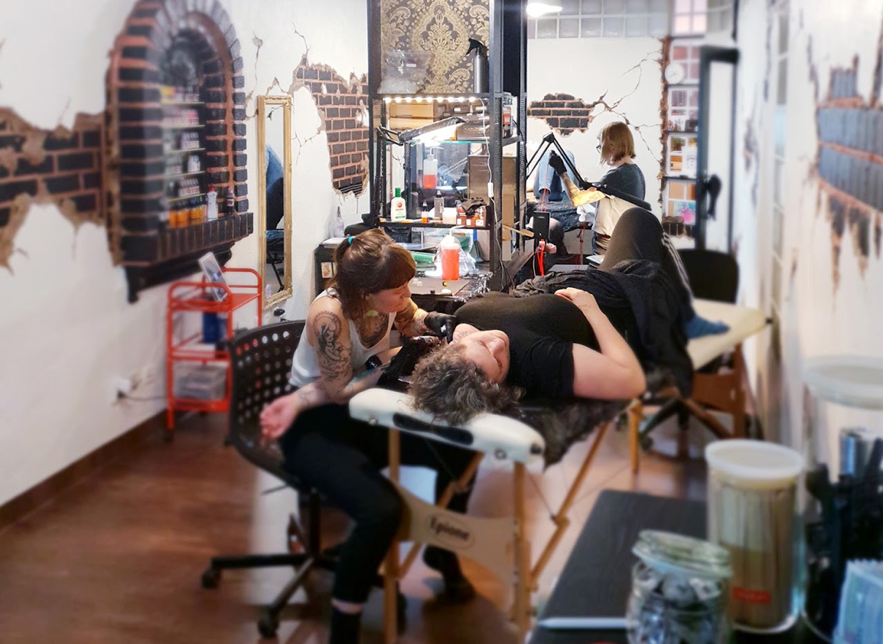 Sof Lu Tattoo