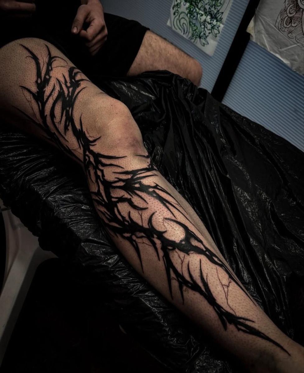 Blackwork tattoo idea #39