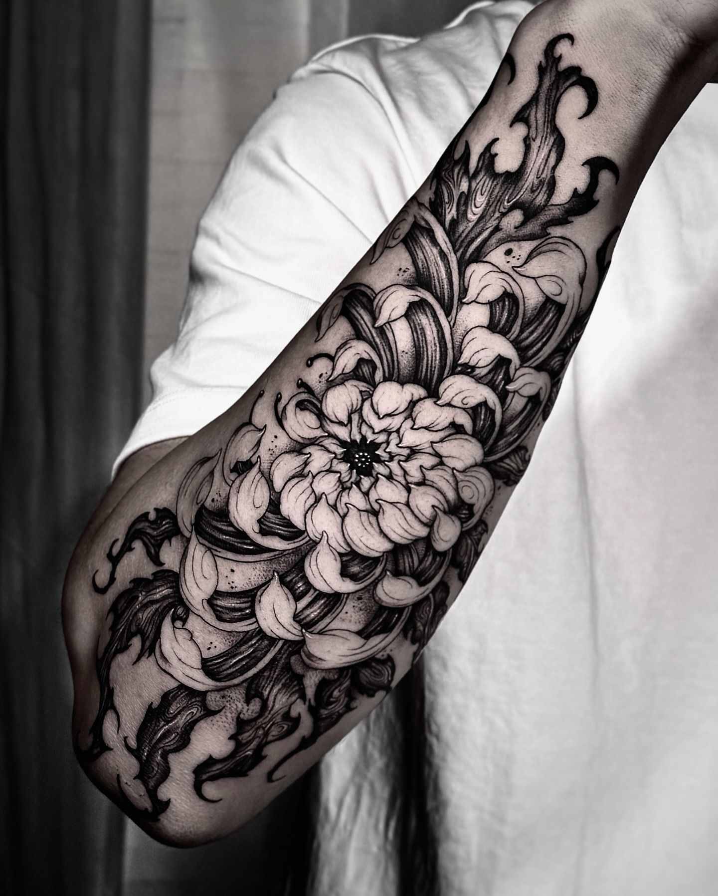 Blackwork tattoo idea #45