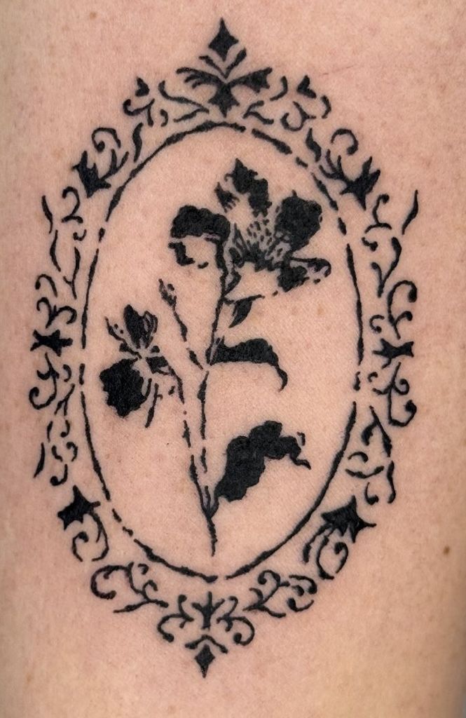 Dark academia tattoo idea #35